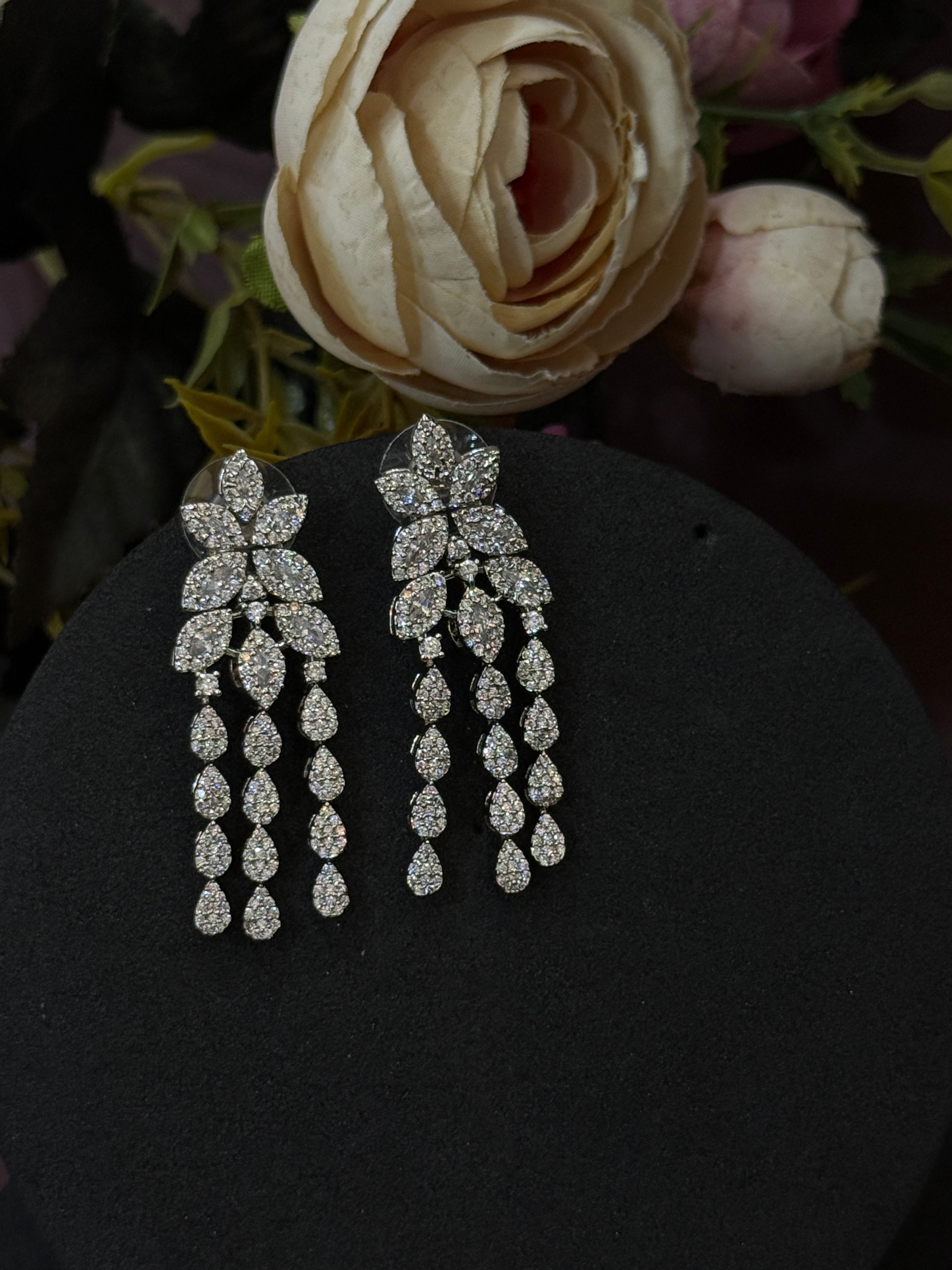 Radiant Crystal Luxury Necklace Set with Drop Earrings
